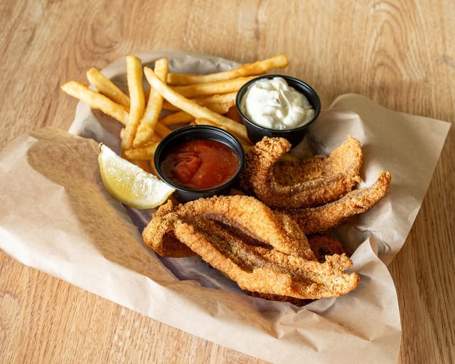 Fried Catfish Basket.
