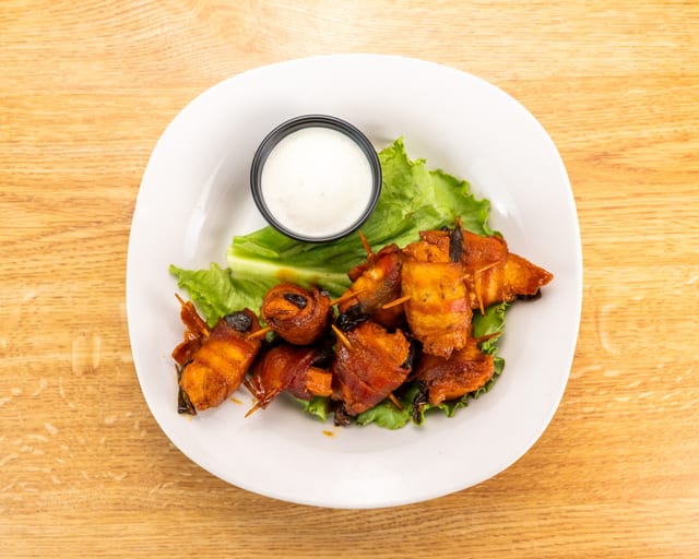 Bastrop Hot Wings.